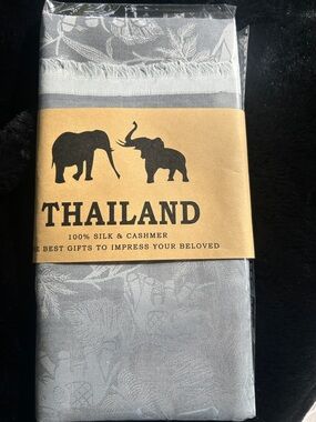 100% Silk & Cashmere Gray Scarf